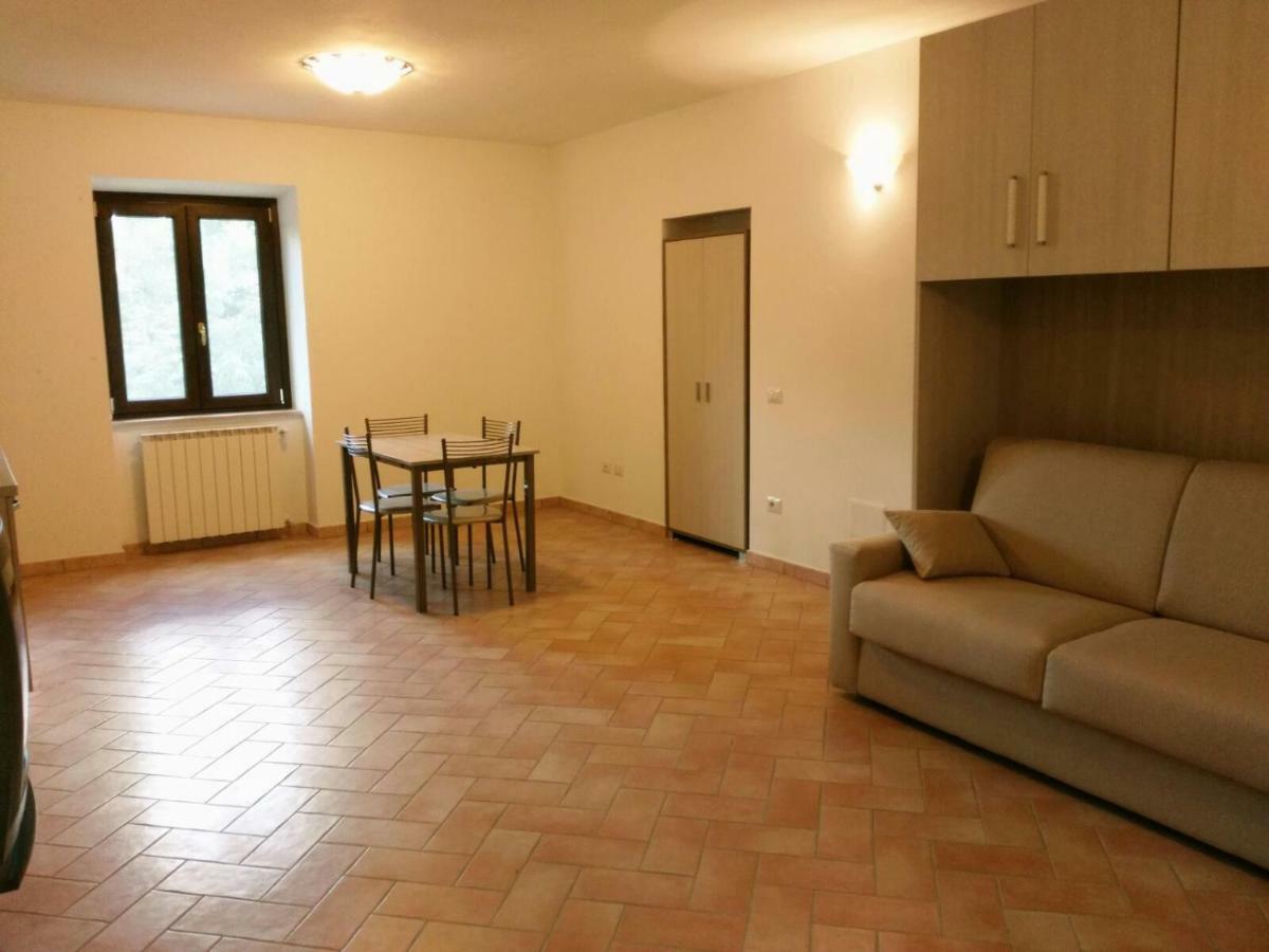Casale Di Burano Apartment Onano ภายนอก รูปภาพ