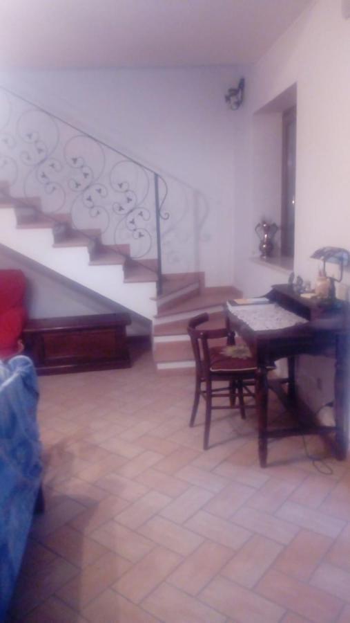 Casale Di Burano Apartment Onano ภายนอก รูปภาพ