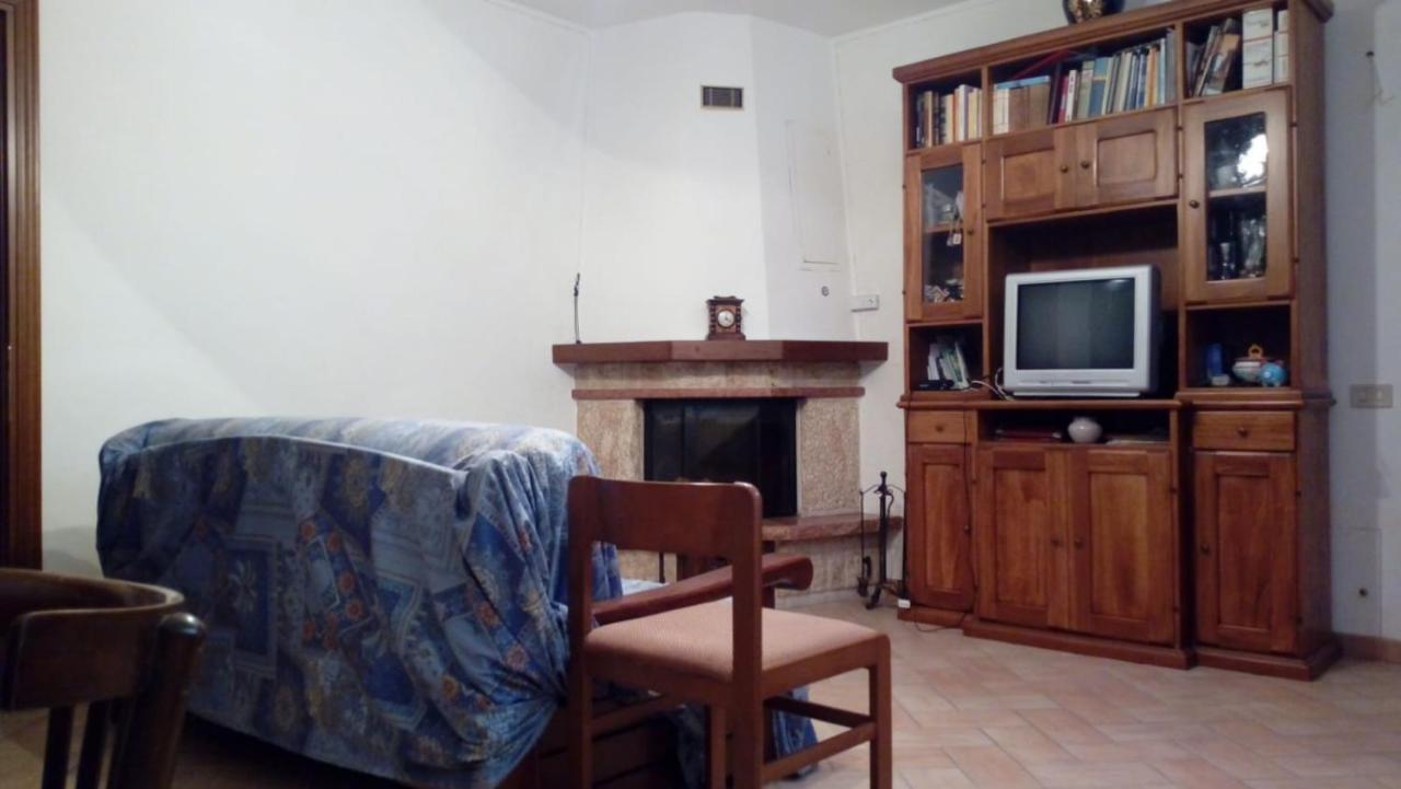 Casale Di Burano Apartment Onano ภายนอก รูปภาพ